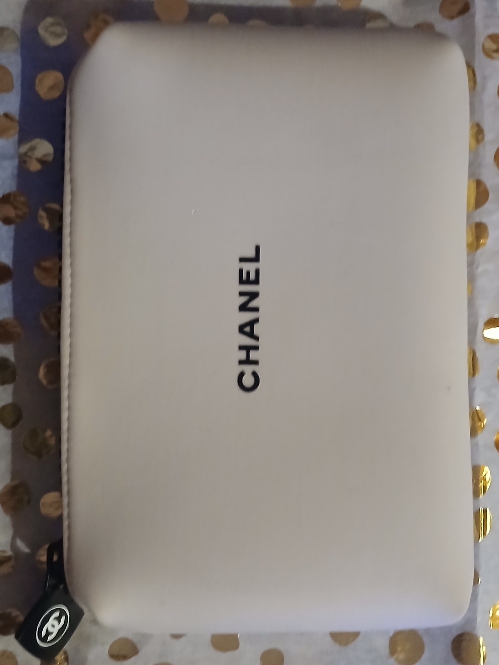 Authentic CHANEL Beaute White Cosmetic Pouch Makeup Bag VIP Gift